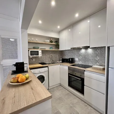 Brightness 2 With Pool By Homing Apartmán *