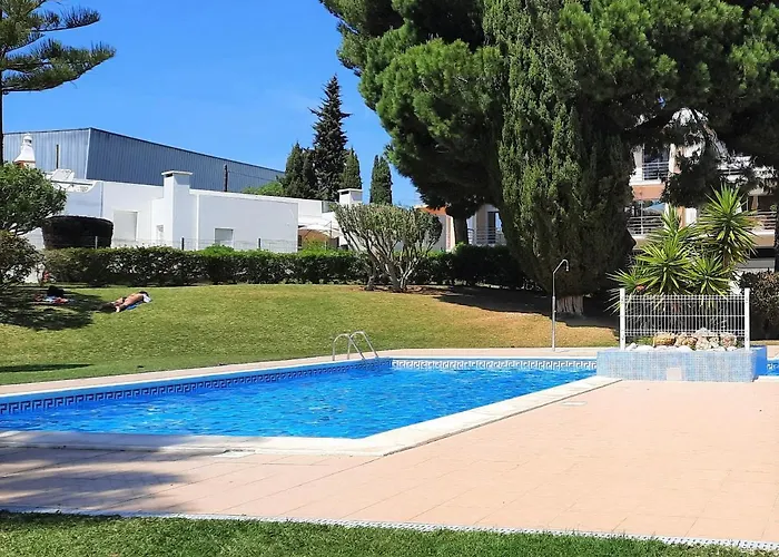 Apartment Brightness 2 With Pool By Homing Armacao de Pera