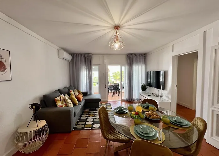 公寓 Brightness 2 With Pool By Homing